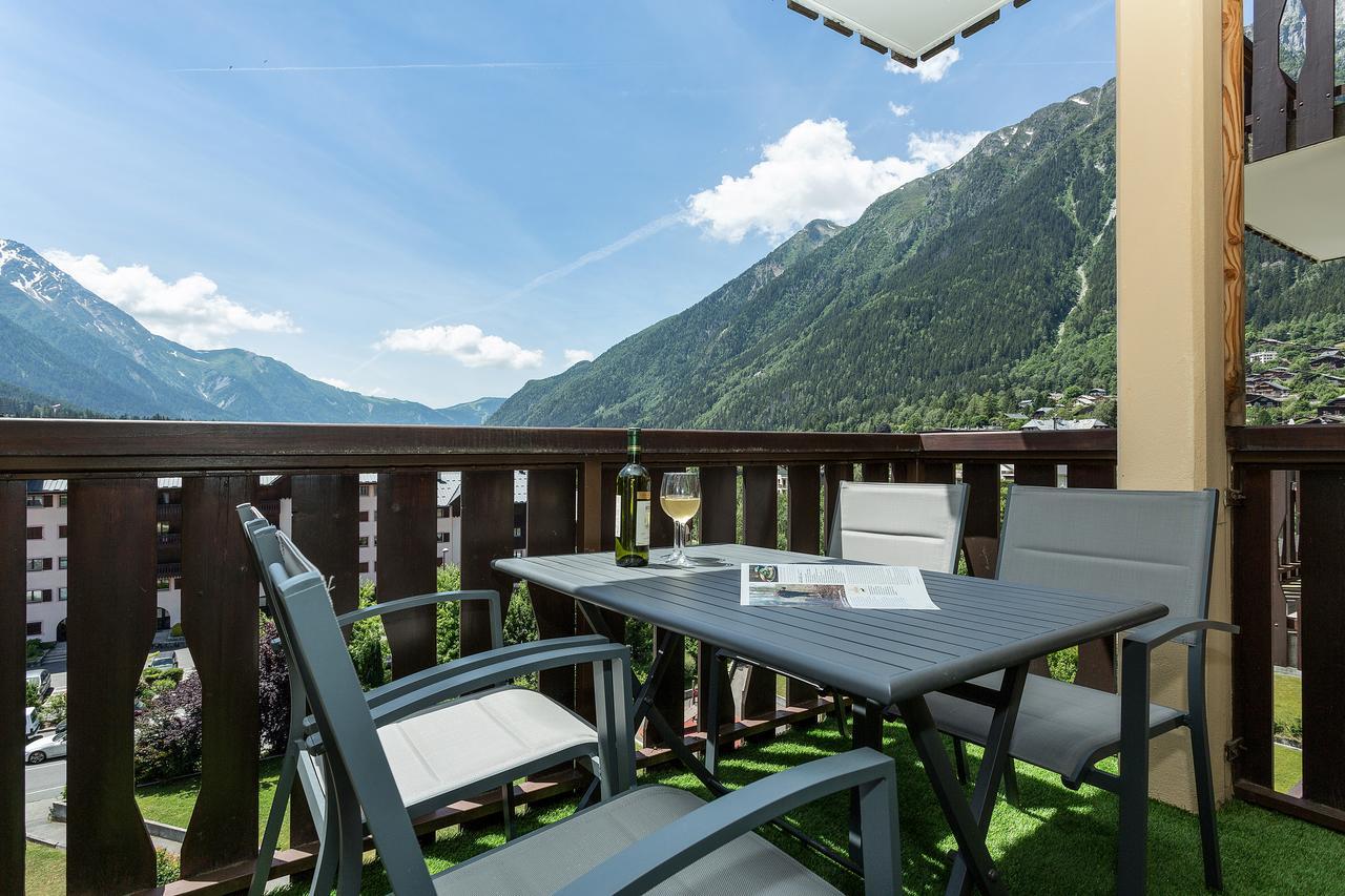 Apartment Aiglons - Central Chamonix Mountain Haven エクステリア 写真